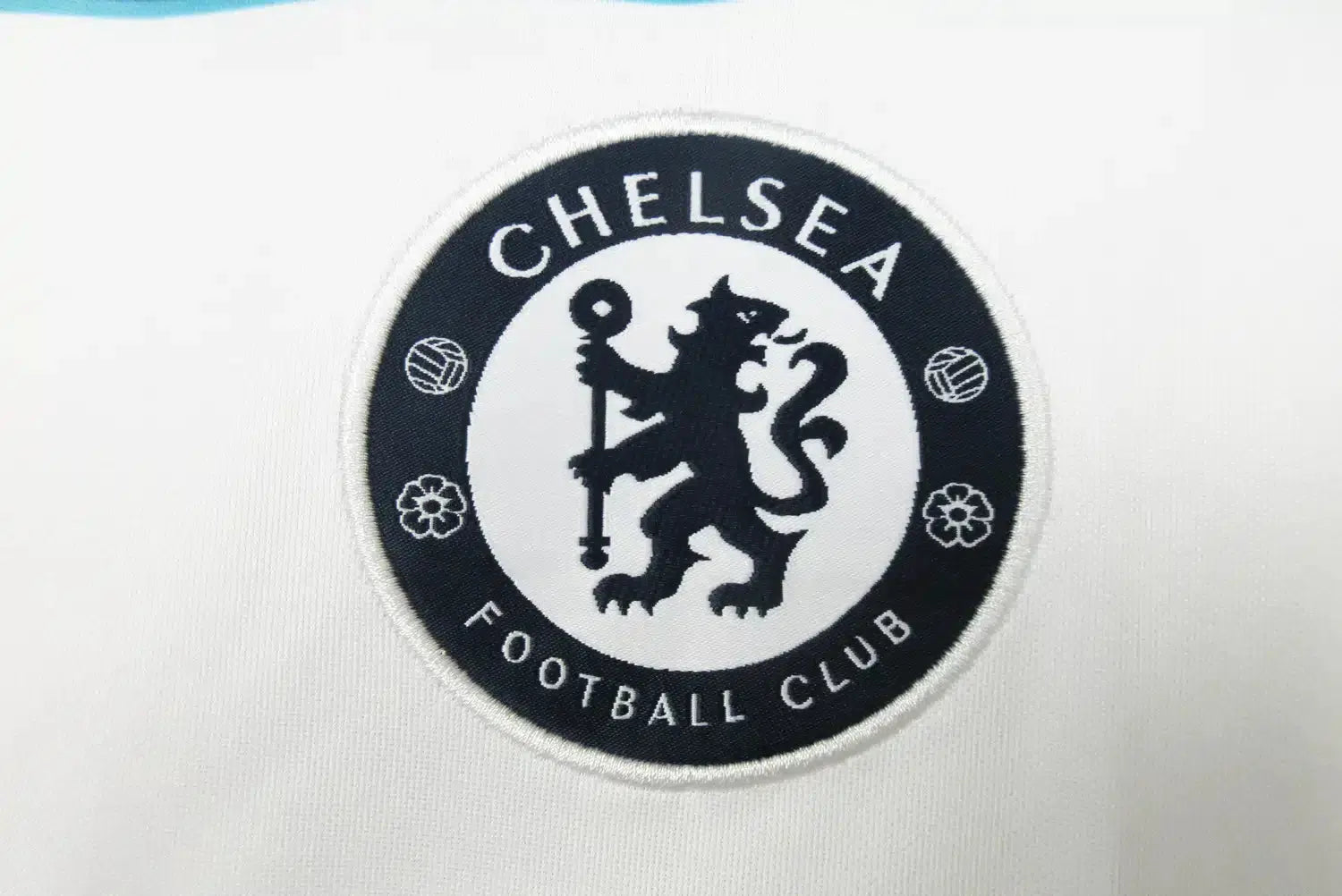 Chelsea FC 22/23 Away – Fan Version Retro-footballkits