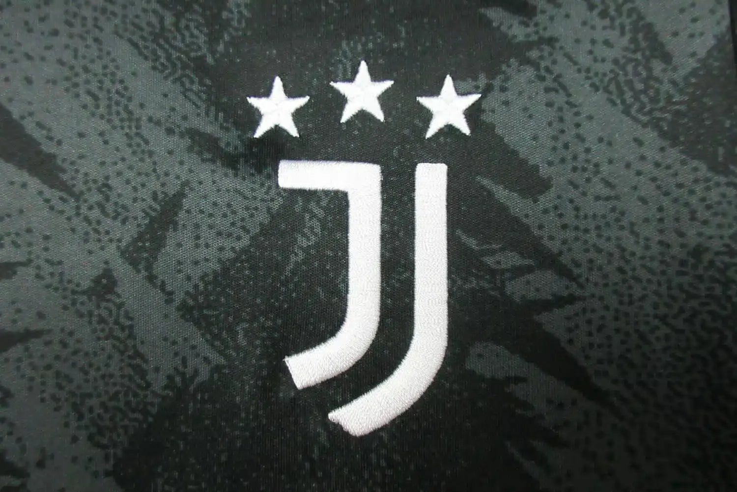 Juventus 22/23 Away – Fan Version Retro-footballkits