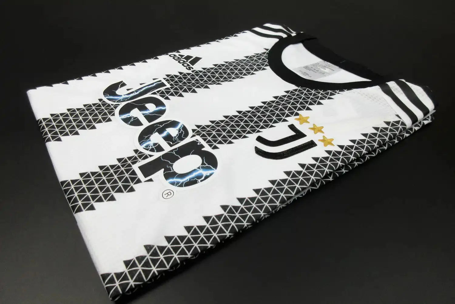 Juventus 22/23 Home Kit- Player Version Retro-footballkits