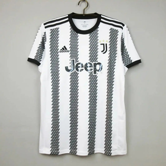 Juventus 22/23 Home – Fan Version Retro-footballkits