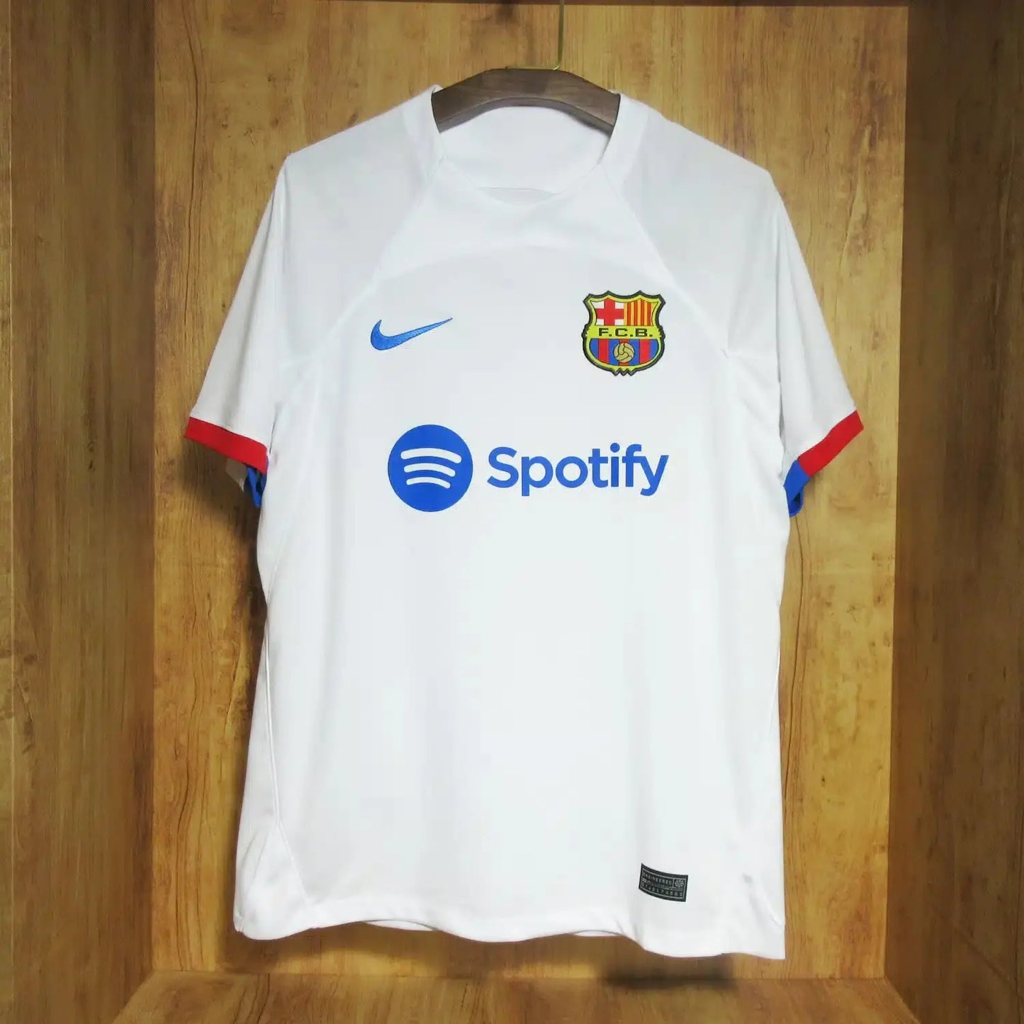 FC Barcelona 23/24  Away Kit – Fan Version Retro-footballkits