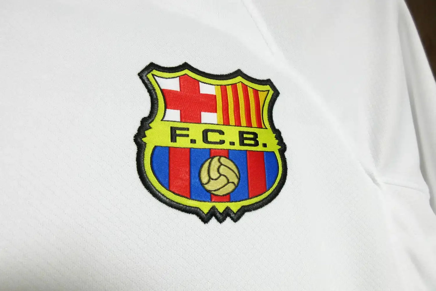 FC Barcelona 23/24  Away Kit – Fan Version Retro-footballkits