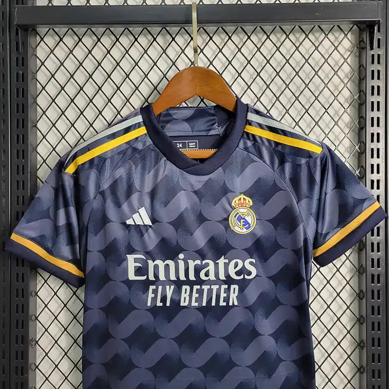 Real Madrid 23/24 Away Kit – Kids Kit Retro-footballkits