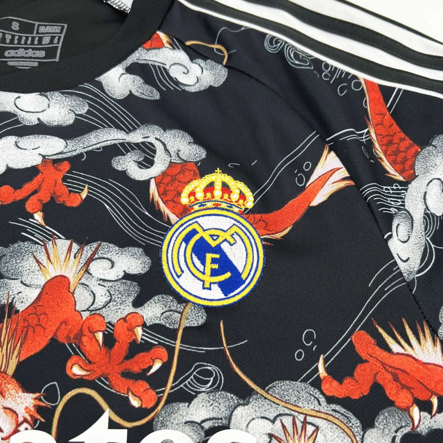 Real Madrid 23/24 Chinese Dragon Kit – Fan Version Retro-footballkits