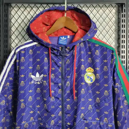 Real Madrid 23/24 Gucci Special Windbreaker Retro-footballkits