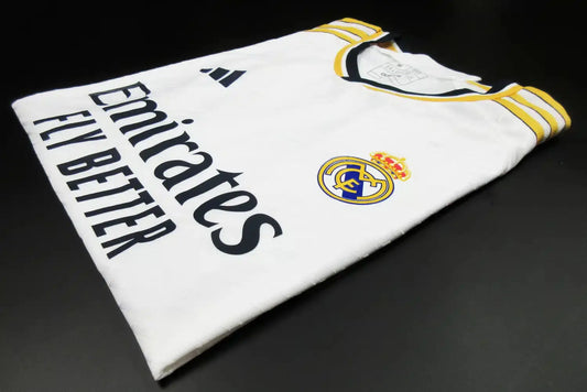 Real Madrid 23/24 Home Kit  – Player version Retro-footballkits