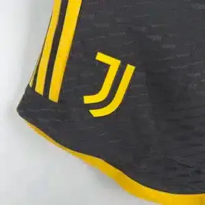 Juventus 23/24 Home Shorts – Player Version Retro-footballkits