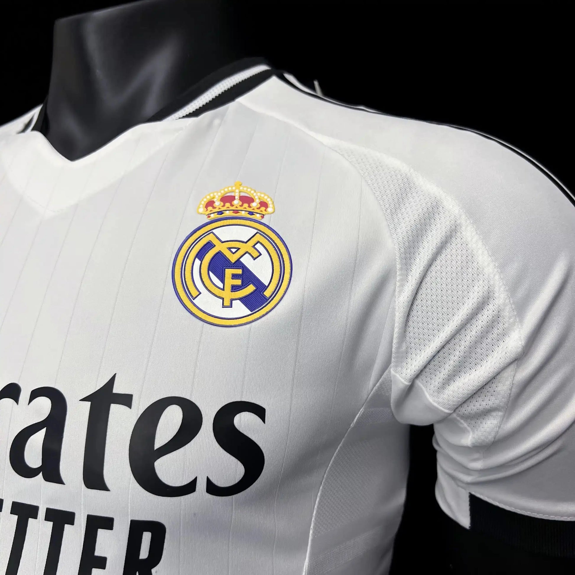 Real Madrid 24/25 Home Kit  – Player version Retro-footballkits