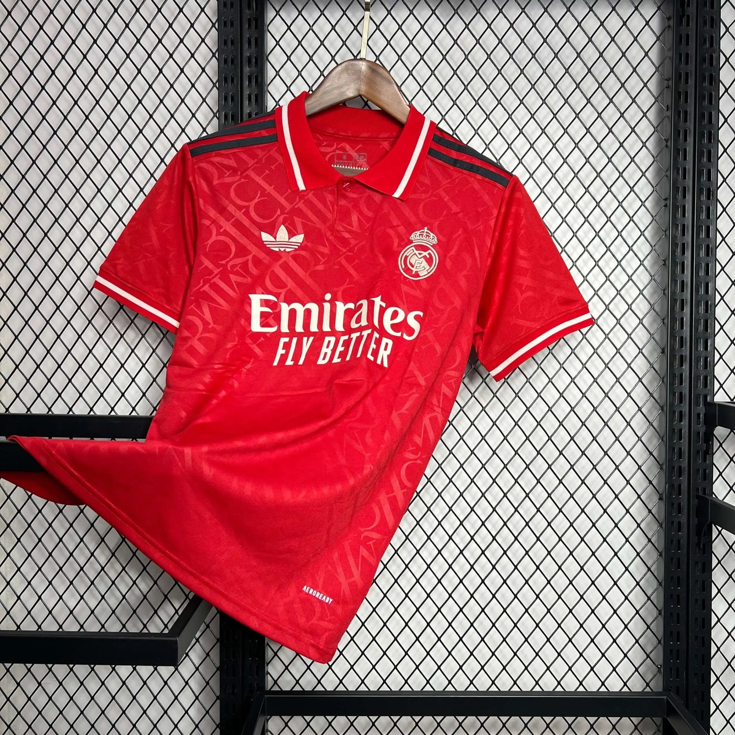 Real Madrid 24/25 Red kit – Fan Version Retro-footballkits