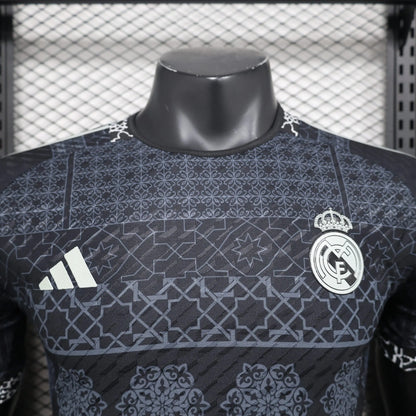 Real Madrid 24/25 Special Kit – Player version Retro-footballkits