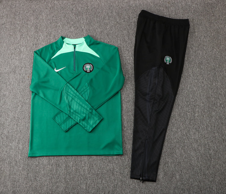 Nigeria 22-23 | Green Tracksuit Retro-footballkits