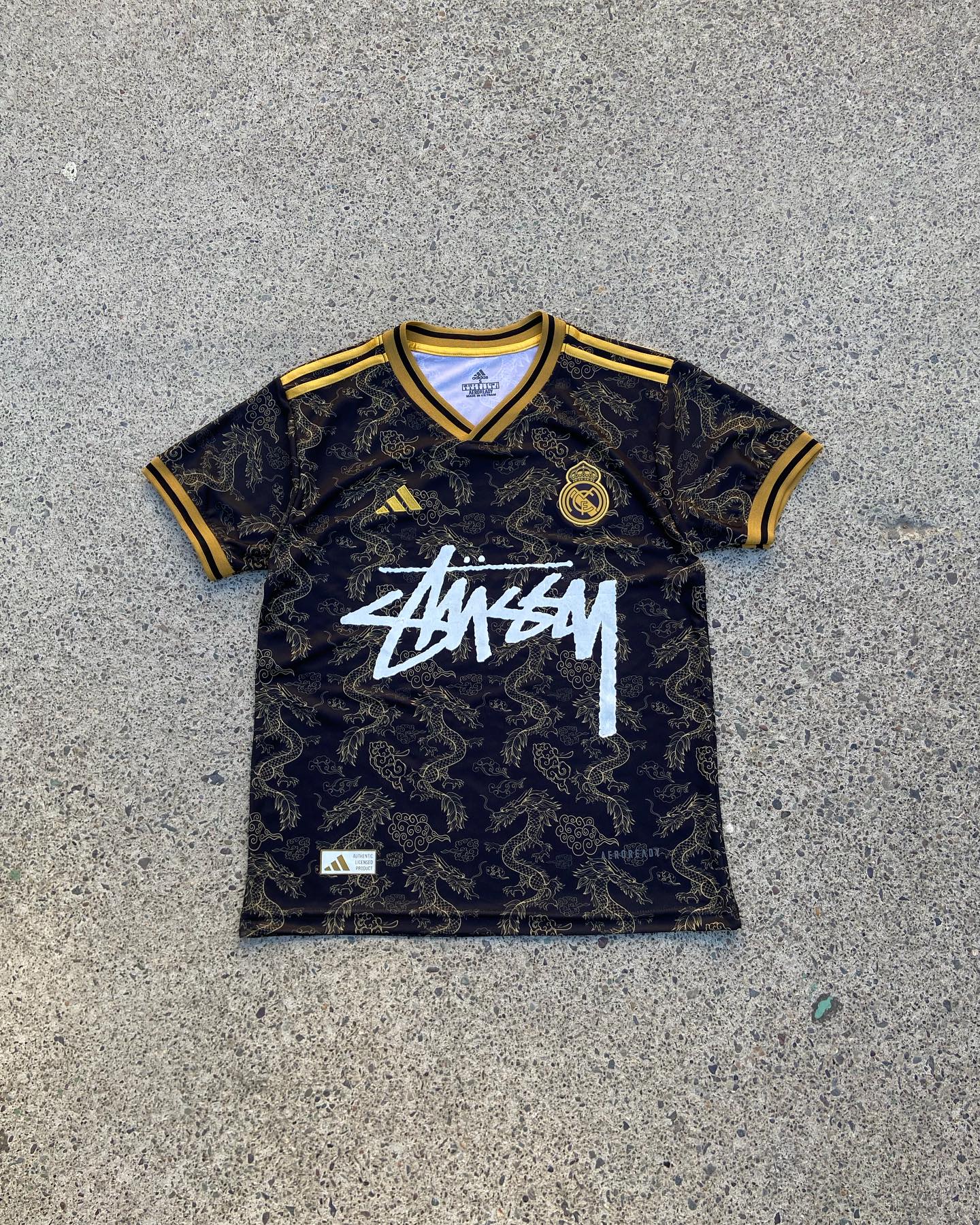 REAL MADRID Stussy Jersey - Chinese Dragon Edition Retro-footballkits