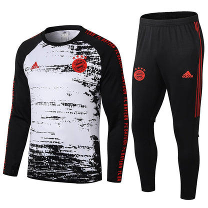 Bayern Munich 20-21 | Black & White Crew Neck | Tracksuit Retro-footballkits